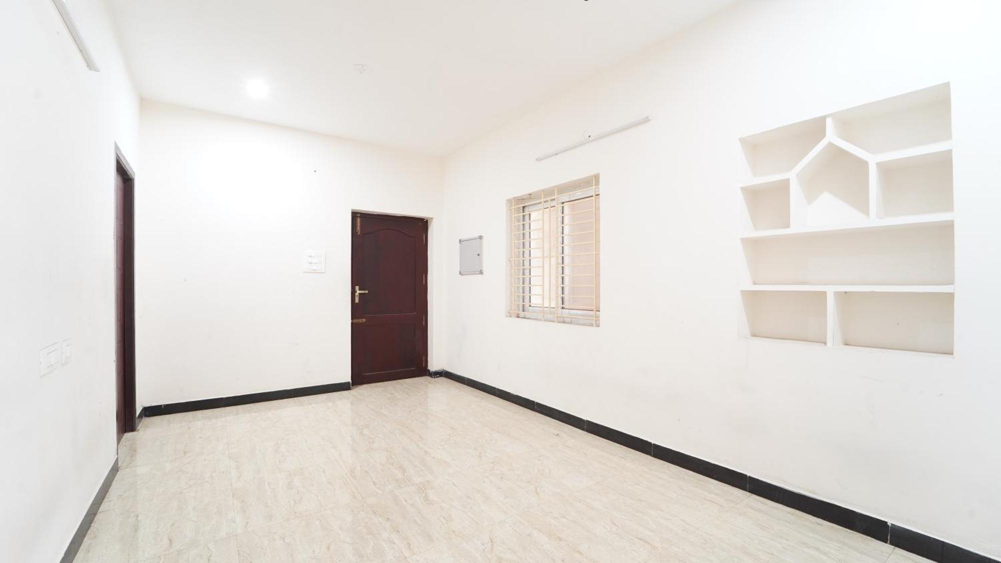 Nini Residency 666 Apartment